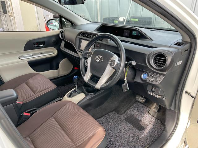 アクア G 純正ナビ/バックカメラ/ETC/スマートキー/LEDヘッドランプ/シートヒーター/BT/フルセグTV/スマートエントリーPKG/LEDヘッドランプPKG/アドバンストディスプレイPKG/純正15AW(40枚目)