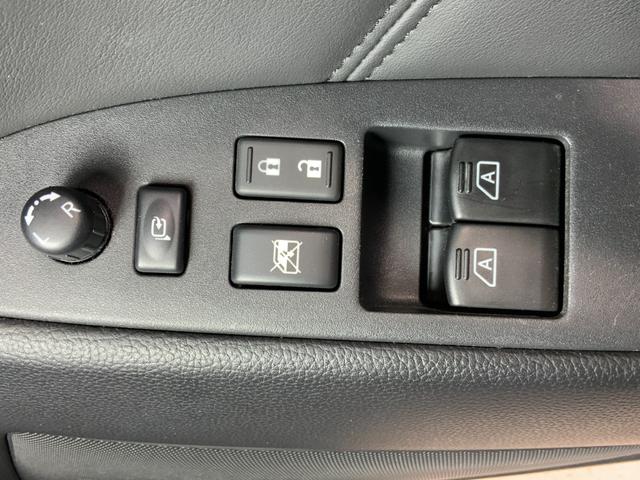 スカイライン ３７０ＧＴ　タイプＳＰ　ワンオーナー／サンルーフ／ＢＯＳＥ／フォーブ革シート／シートヒーター／ＨＩＤ／パワーシート／ポジションメモリー／プラズマクラスター／サイド・バックカメラ／ＨＤＤナビ／フルセグ／ＤＶＤ／ＥＴＣ（26枚目）