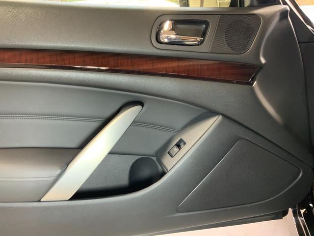 スカイライン ３７０ＧＴ　タイプＳＰ　ワンオーナー／サンルーフ／ＢＯＳＥ／フォーブ革シート／シートヒーター／ＨＩＤ／パワーシート／ポジションメモリー／プラズマクラスター／サイド・バックカメラ／ＨＤＤナビ／フルセグ／ＤＶＤ／ＥＴＣ（64枚目）