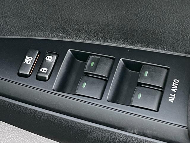 TOYOTA COROLLA AXIO HYBRID G