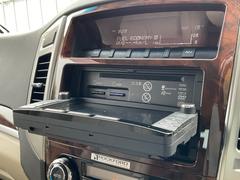 この度は当店のお車をご覧になっていただき、誠にありがとうございます。じっくり現車確認して頂けるよう、ご準備を致します！ 6