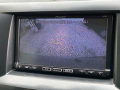 バックカメラ装着済！死角になりやすい後方もとても見やすいです☆車庫入れに自信がない方や縦列駐車が苦手な方にも、オススメな機能です！安心度もアップ！ 4