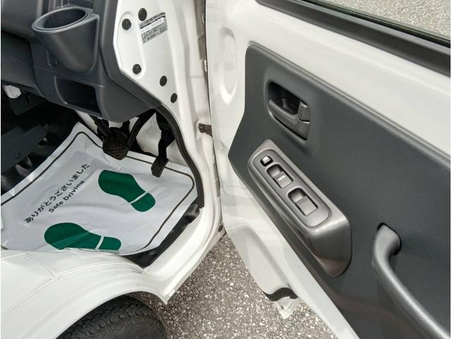 キャリイトラック 　キッチンカー　移動販売車８ナンバー　加工車登録済みキーレス　ＰＷ　ナビ　ＴＶ　ＥＴＣ　バックカメラシンクセット　３層　フットスイッチ　１００Ｌタンク　換気扇　照明　コンセント　外部電源（18枚目）