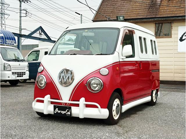 ハイゼットカーゴ 　アーリーバス仕様　ロコバス　レトロバス　フルエアロ　ウィンドパネル　タイヤハウスカバー　エンブレム　ホイルキャップ　内装カスタムペイント　シートカバー　ステアリングカバー（2枚目）