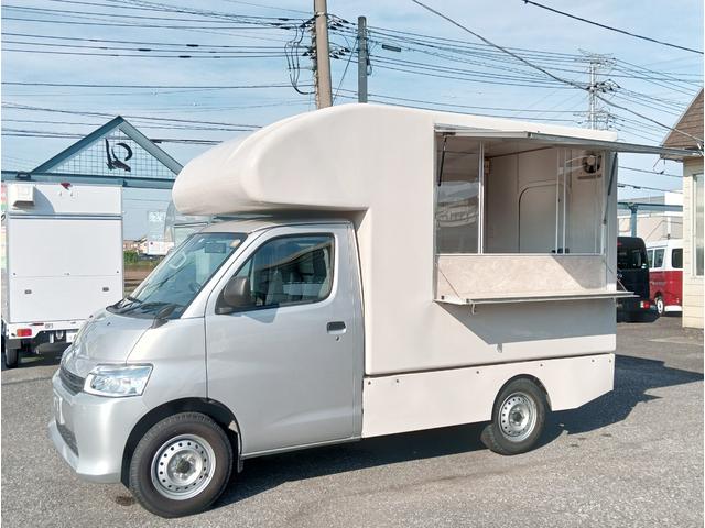 ボンゴトラック 　キッチンカー８ナンバー　加工車新規登録　　冷蔵庫　シンクセット　換気扇　　照明　コンセント　外部電源　　ナビ　ＴＶ　バックカメラ　ドラレコ（4枚目）