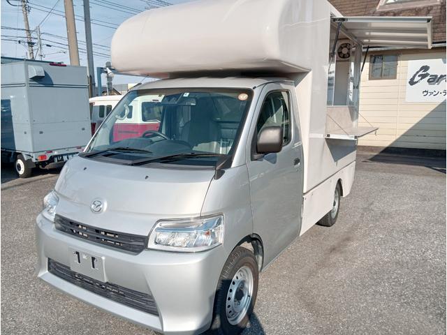 ボンゴトラック 　キッチンカー８ナンバー　加工車新規登録　　冷蔵庫　シンクセット　換気扇　　照明　コンセント　外部電源　　ナビ　ＴＶ　バックカメラ　ドラレコ（30枚目）