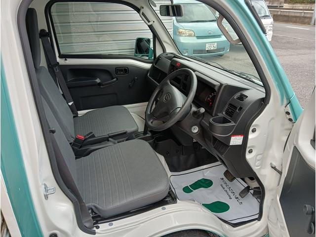 ハイゼットトラック 　両サイドが引き出せるワイドボディ　広々した作業スペース　発電機ＢＯＸ　冷凍冷蔵コールドテーブル　発電機　換気扇　ＬＥＤ照明　コンセント　シンクセット　給排水タンク　ドライブレコーダー　バックカメラ（14枚目）