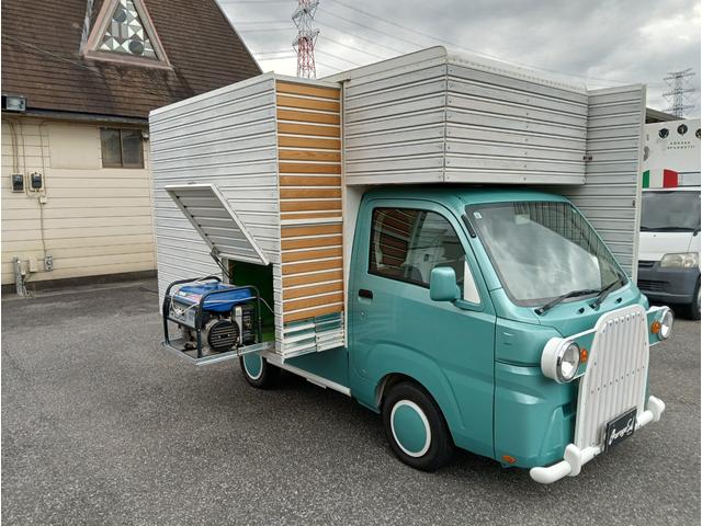 ハイゼットトラック 　両サイドが引き出せるワイドボディ　広々した作業スペース　発電機ＢＯＸ　冷凍冷蔵コールドテーブル　発電機　換気扇　ＬＥＤ照明　コンセント　シンクセット　給排水タンク　ドライブレコーダー　バックカメラ（19枚目）