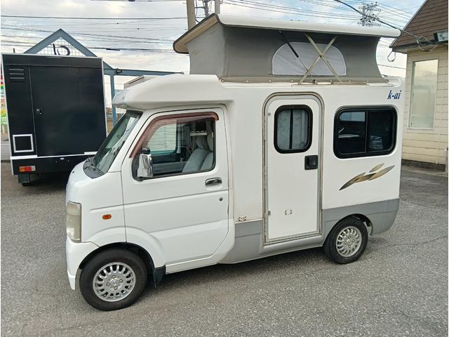 キャリイトラック 　ＡＺ－ＭＡＸ製　Ｋ－ａｉ　軽８ナンバーキャンピング車登録　４ＷＤ　ポップアップルーフ　ベット　シンク　給排水タンク　ルームランプ　テーブル　サブバッテリー　走行充電　外部電源　ポータブルナビ　ＥＴＣ（5枚目）