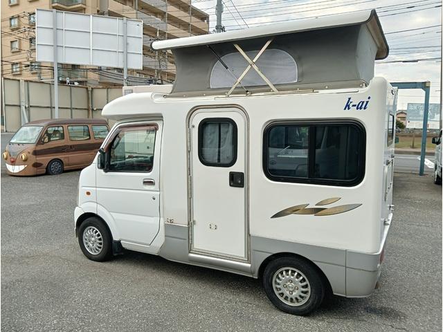 キャリイトラック 　ＡＺ－ＭＡＸ製　Ｋ－ａｉ　軽８ナンバーキャンピング車登録　４ＷＤ　ポップアップルーフ　ベット　シンク　給排水タンク　ルームランプ　テーブル　サブバッテリー　走行充電　外部電源　ポータブルナビ　ＥＴＣ（6枚目）