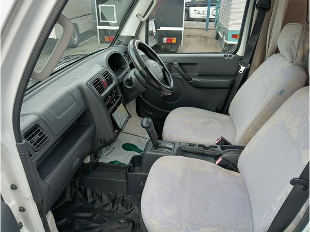 キャリイトラック 　ＡＺ－ＭＡＸ製　Ｋ－ａｉ　軽８ナンバーキャンピング車登録　４ＷＤ　ポップアップルーフ　ベット　シンク　給排水タンク　ルームランプ　テーブル　サブバッテリー　走行充電　外部電源　ポータブルナビ　ＥＴＣ（16枚目）