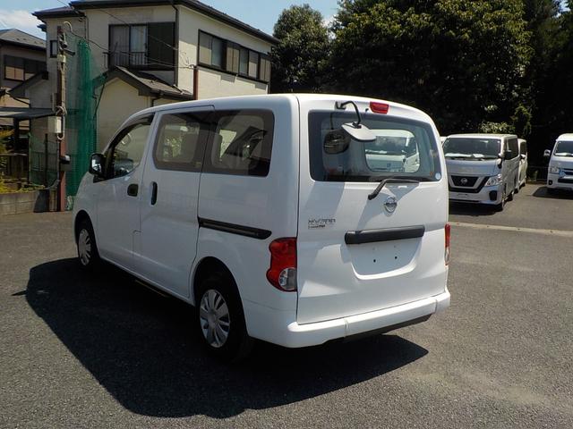 日産 ＮＶ２００バネットバン