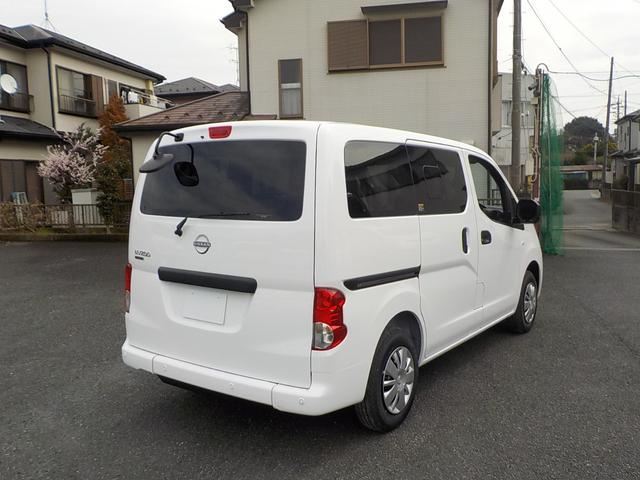 ＮＶ２００バネットバン 　車椅子２脚仕様　リアクーラー　電動ウインチ　電動固定装置付　キーレス（27枚目）
