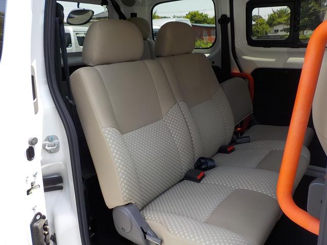 ＮＶ２００バネットバン 　リアスロープ　車椅子１脚仕様　リアクーラー（15枚目）