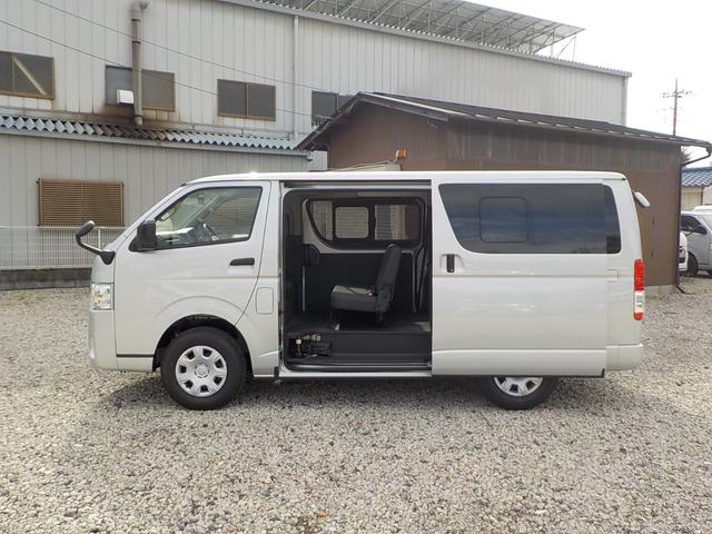 ブローニィバン 　登録済未使用車　リアクーラー　リアヒーター　寒冷地仕様　衝突軽減ブレーキ　Ｗエアバッグ　キーレス（21枚目）