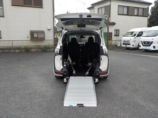 シエンタ G タイプIII 車椅子移動車 助手席回転シート ナビ バックカメラ ETC キーレス 両側電動スライド(14枚目)