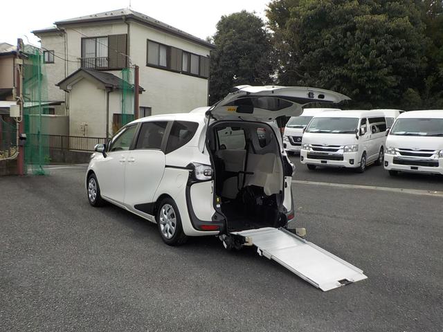 シエンタ X タイプ1 車椅子移動車 ナビ バックカメラ キーレス(11枚目)