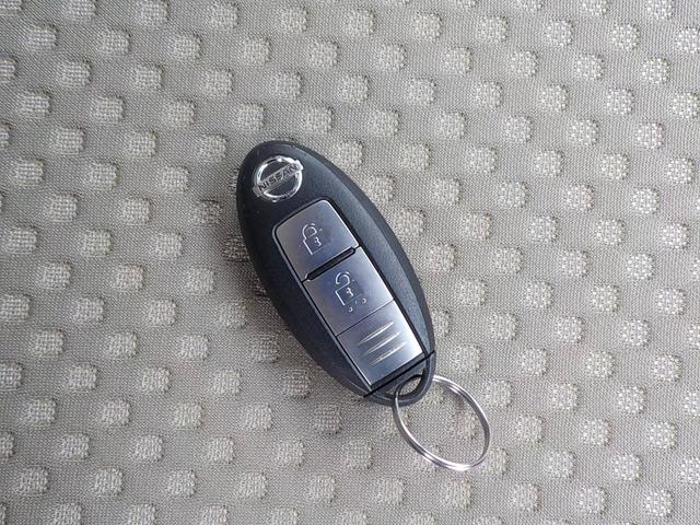 ＮＶ２００バネットバン 　車椅子１脚仕様　リアクーラー　キーフリー　ナビ　バックカメラ（7枚目）