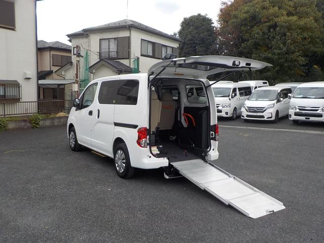 ＮＶ２００バネットバン 　車椅子１脚仕様　リアクーラー　キーフリー　ナビ　バックカメラ（9枚目）