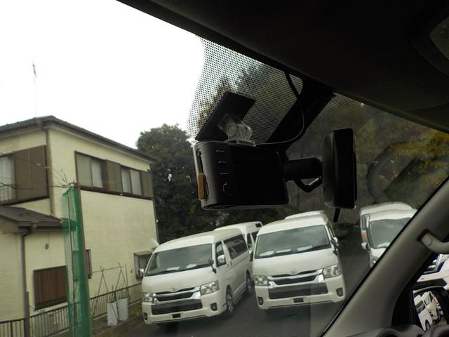 ＮＶ３５０キャラバンバン 　チェアキャブＤタイプ　車椅子４脚仕様　ドラレコ　バックカメラ　キーレス（7枚目）
