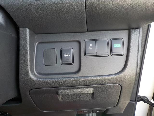 セレナ ２０Ｓ　リアスロープ　ナビＴＶ　左側電動スライド　衝突軽減ブレーキ　キーフリー（7枚目）