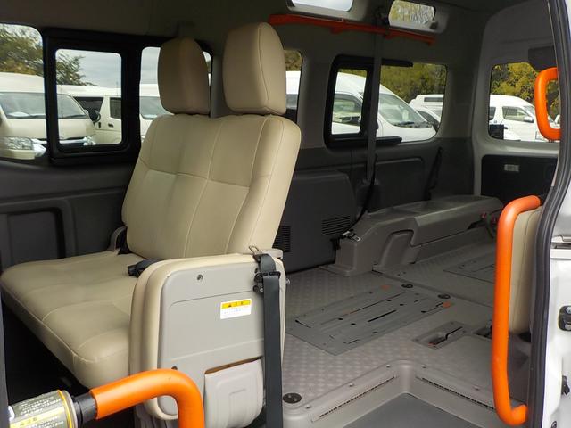NV350キャラバンバン チェアキャブMタイプ 車椅子2脚仕様 ドラレコ ナビTV アラウンドビュー キーレス(17枚目)