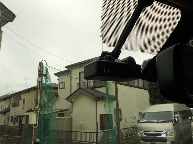 ＮＶ３５０キャラバンバン 　チェアキャブＭタイプ　車椅子２脚仕様　アラウンドヴュー　衝突軽減ブレーキ　キーレス（8枚目）