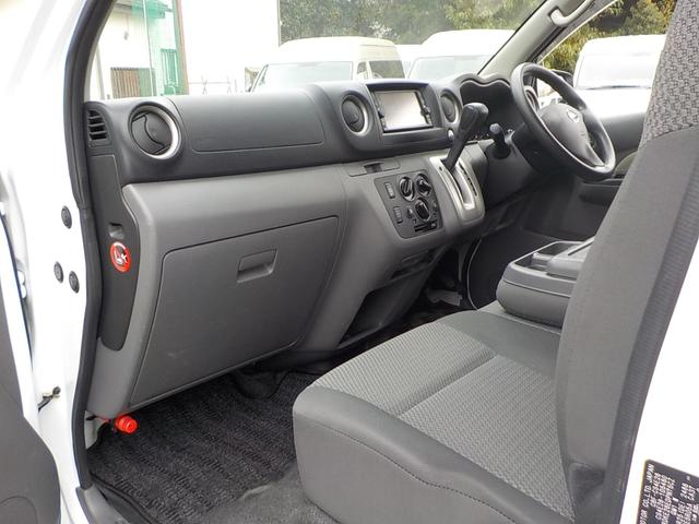 ＮＶ３５０キャラバンバン 　チェアキャブＭタイプ　車椅子２脚仕様　アラウンドヴュー　衝突軽減ブレーキ　キーレス（16枚目）