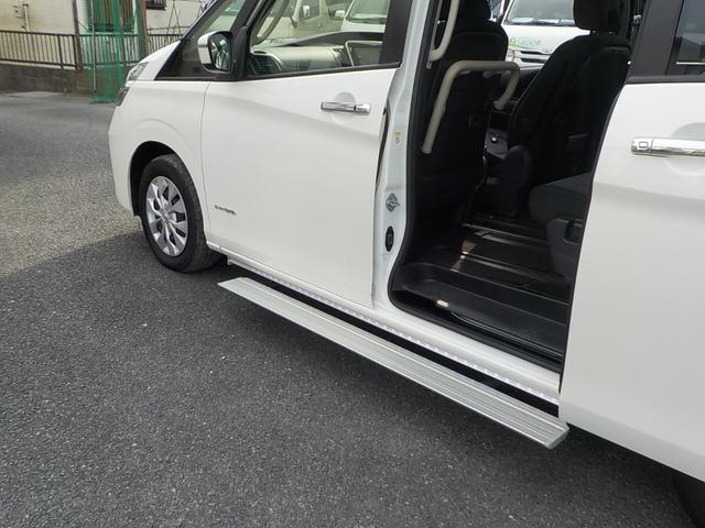 セレナ XV ロングステップ 手摺り ナビTV 両側電動スライド 衝突軽減ブレーキ キーフリー(9枚目)