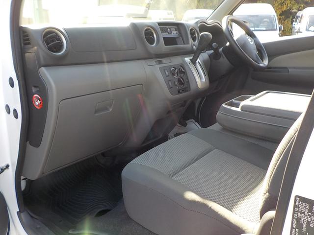 ＮＶ３５０キャラバンバン 　チェアキャブＤタイプ　車椅子４脚仕様　ドラレコ　バックカメラ　キーレス（17枚目）