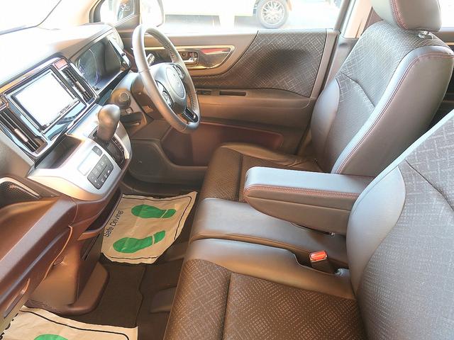 G・Aパッケージ 修復歴なし 禁煙車 社外SDナビ 自動衝突被害軽減ブレーキ フルセグ Bluetooth 後カメラ クルコン スマートキー プッシュスタート HID フォグ ETC 純フルエアロ&14AW ステアSW(12枚目)