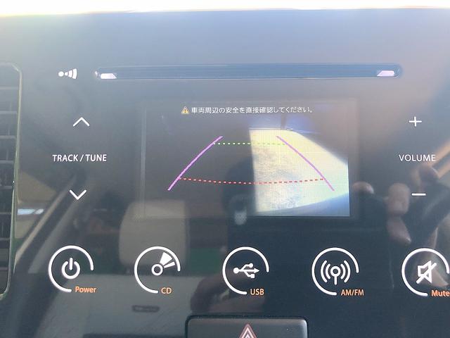 XS 修復歴なし 走行1.1万キロ 禁煙車 スマートキー レザーシート 純正ディスプレイオーディオ プッシュスタート HID 誤発信防止装置 ステアスイッチ ミラーウインカー 純正14インチAW CD(4枚目)