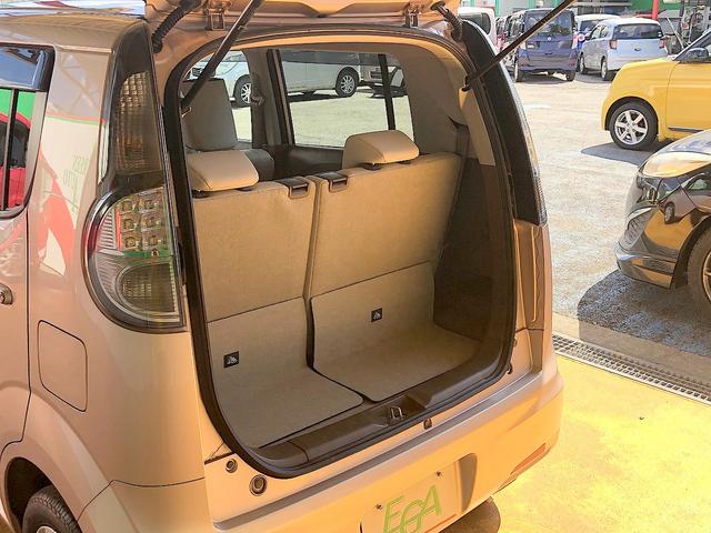 XS 修復歴なし 走行1.1万キロ 禁煙車 スマートキー レザーシート 純正ディスプレイオーディオ プッシュスタート HID 誤発信防止装置 ステアスイッチ ミラーウインカー 純正14インチAW CD(10枚目)