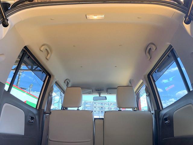 XS 修復歴なし 走行1.1万キロ 禁煙車 スマートキー レザーシート 純正ディスプレイオーディオ プッシュスタート HID 誤発信防止装置 ステアスイッチ ミラーウインカー 純正14インチAW CD(33枚目)