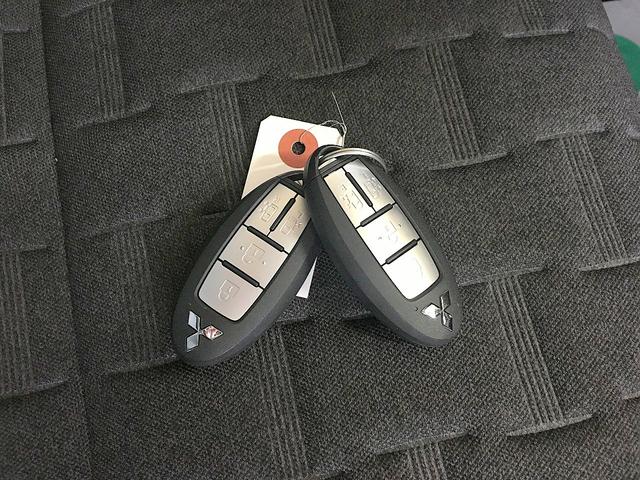 デリカミニ Ｇ　プレミアム　修復歴無し　禁煙車　純正ＣＤ　ＡＵＸ接続　アラウンドビューモニター　スマートキー　両側自動ドア　衝突軽減ブレーキ　Ｍｉパイロット　電動パーキングブレーキ　ＬＥＤヘッドライト（4枚目）