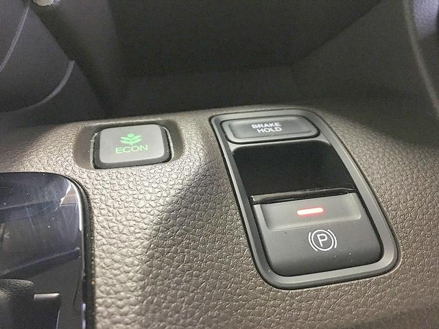 Ｎ－ＷＧＮ Ｌホンダセンシング　修復歴無し　禁煙車　ワンオーナー　純正ＣＤ　ＡＵＸ接続　プッシュスタート　スマートキー　衝突軽減ブレーキ　レーンキープ　横滑り防止　ＥＣＯＮ　電子パーキングブレーキ　ビルトインＥＴＣ　シートヒーター（18枚目）
