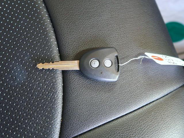 ミライース 修復歴無し 純正CD AUX接続 衝突軽減ブレーキ i-stop 横滑り防止 キーレス ETC 電格ミラー 純正14AW 社外前後ドラレコ 社外シートカバー(17枚目)