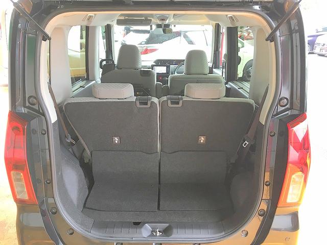 広々としたラゲッジスペース！更にシートアレンジで大きな荷物の収納が出来ます！便利ですよね♪