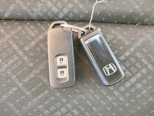 Ｎ－ＷＧＮカスタム Ｇ・Ｌパッケージ　修復歴なし　純正ＳＤナビ　ＤＶＤ／Ｂｌｕｅｔｏｏｔｈ再生　フルセグＴＶ　ステアＳＷ　バックカメラ　衝突軽減ブレーキ　スマートキー　ＥＴＣ　クルコン　ハーフレザー　ＨＩＤ　純正フルエアロ＆１４ＡＷ（4枚目）