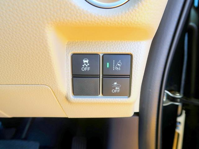 自動衝突被害軽減ブレーキ搭載！先進の予防安全装置が付いて、もしもの時に安心ですね！