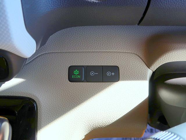 アイドリングストップを使用することで不必要な燃料の消費を抑えて節約することが出来、排気ガスの排出量を減らし、アイドリング中の騒音も防ぐことが出来るようになります。