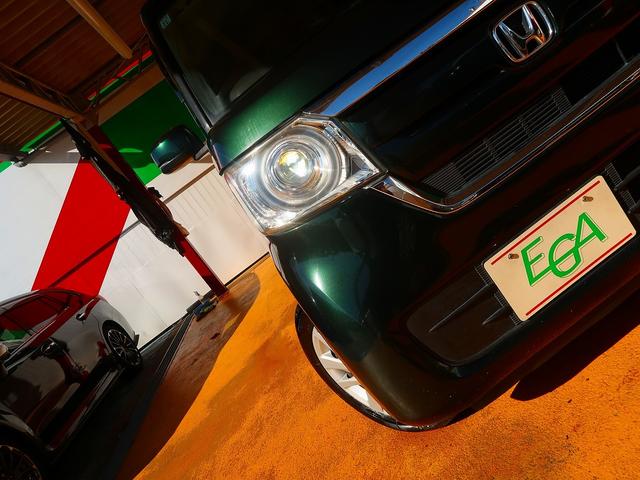 明るいＬＥＤヘッドライトも付いて夜間走行も安心です！