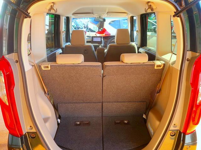 広々としたラゲッジスペース！更にシートアレンジで大きな荷物の収納が出来ます！便利ですよね♪