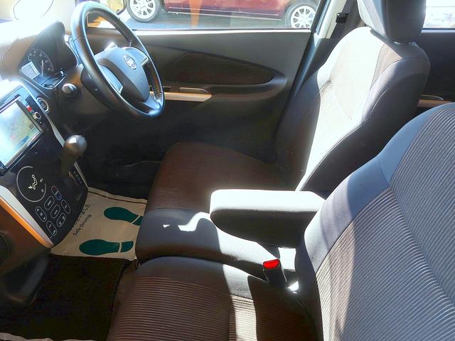 デイズ ハイウェイスター　Ｘ　修復歴なし　純正ＳＤナビ　ＣＤ／ＤＶＤ／Ｂｌｕｅｔｏｏｔｈ再生　フルセグＴＶ　アラウンドビューモニタ　インテリキー　ＥＴＣ　ＨＩＤ　フォグ　純正フルエアロ＆１４ＡＷ（16枚目）