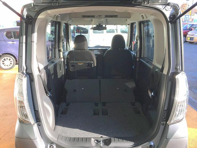 デイズルークス ライダー　修復歴無し　禁煙車　純正ＳＤナビ　フルセグＴＶ　ＤＶＤ／Ｂｌｕｅｔｏｏｔｈ再生　アラウンドビューモニタ　両自動ドア　衝突軽減ブレーキ　インテリキー　ＥＴＣ　シートヒーター　クルコン　ＬＥＤ（11枚目）