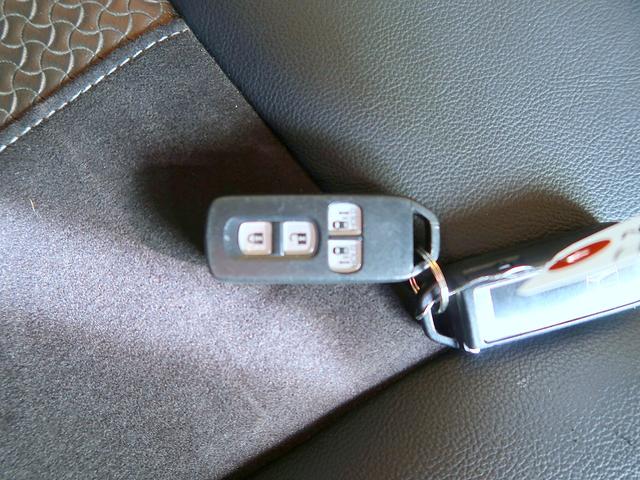 Ｎ－ＢＯＸカスタム Ｇ・ＥＸターボホンダセンシング　修復歴なし　禁煙車　純正メモリナビ　ＣＤ／ＤＶＤ／Ｂｌｕｅｔｏｏｔｈ再生　フルセグＴＶ　ステアＳＷ　バックカメラ　両自動ドア　衝突軽減ブレーキ　スマートキー　　ビルトインＥＴＣ　パドルシフト　ＬＥＤ（3枚目）