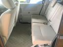 ゆったり座れるリアシート!足元スペースも広々としていて、乗り心地も良いです!シートの座り心地も良くてくつろげますよ♪