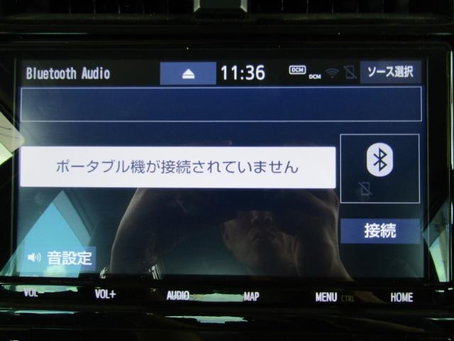 プリウス Ａプレミアム　ツーリングセレクション　後期型　黒革エアシート　セーフティセンス　リヤトラフィックアラート　ブラインドスポットモニター　ヘッドアップディスプレイ　フルエアロ　１７インチＡＷ　９インチナビＢカメラ地デジ　ＡＣ電源　置くだけ充電（41枚目）