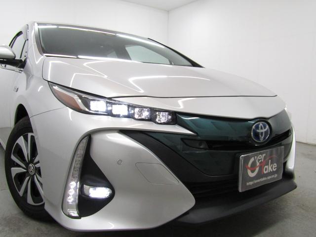 プリウスＰＨＶ Ａプレミアム　黒革シート　ブラインドスポットモニター　ヘッドアップディスプレイ　セーフティセンスＰＫＧ　１１．６インチナビＢカメラ地デジ　ブルートゥース　ＡＣ１００Ｖ電源　クリアランスソナー　パーキングアシスト（3枚目）