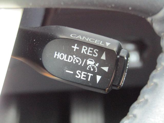 プリウス Ｓ　セーフティセンスＰＫＧ　新品フルエアロ　新品１９インチＡＷ　新品タイヤ　ナビＢカメラ　ブルートゥース　レーダークルーズＣ　プリクラッシュセーフティシステム　レーンキープアシスト　オートハイビーム（32枚目）